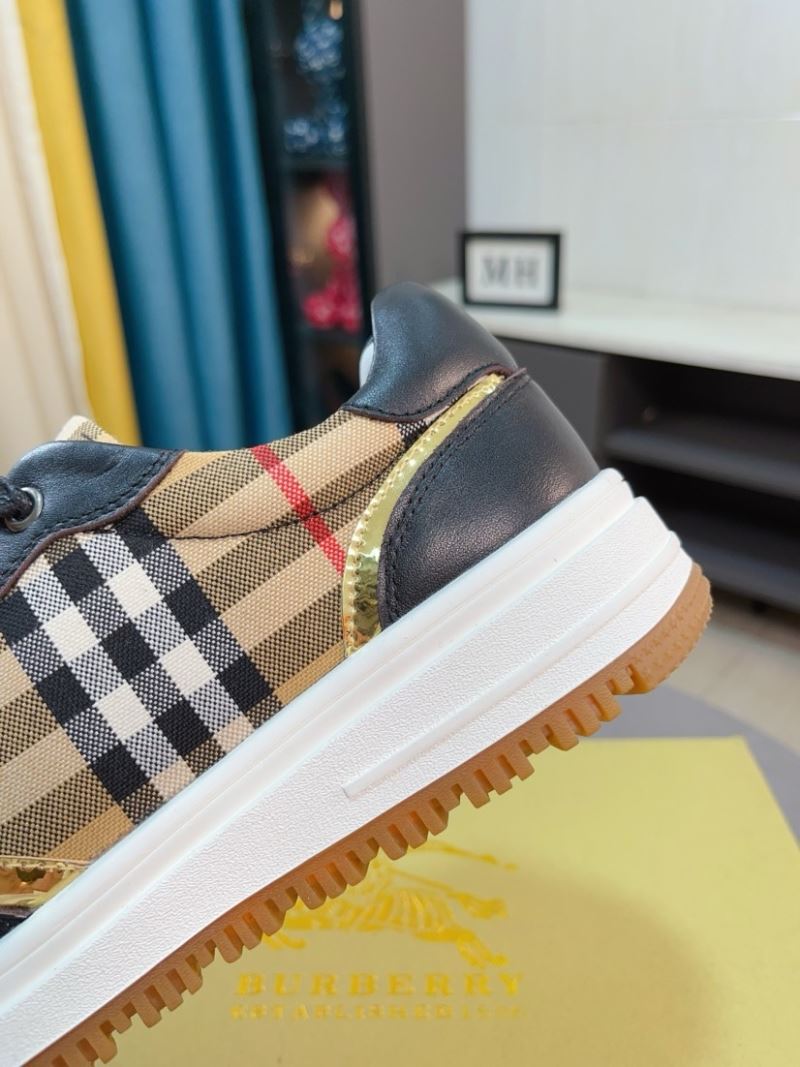 Burberry Low Shoes